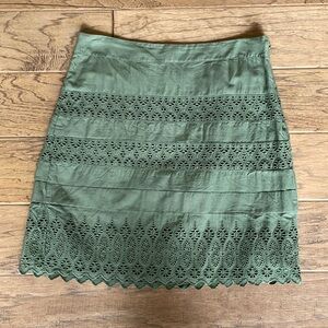 Gap Eyelet Tiered Mini Skirt Olive Green Size 2